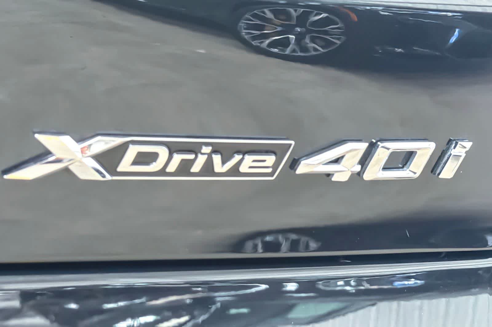 Certified Used 2024 Black Sapphire Metallic BMW xDrive40i image 28