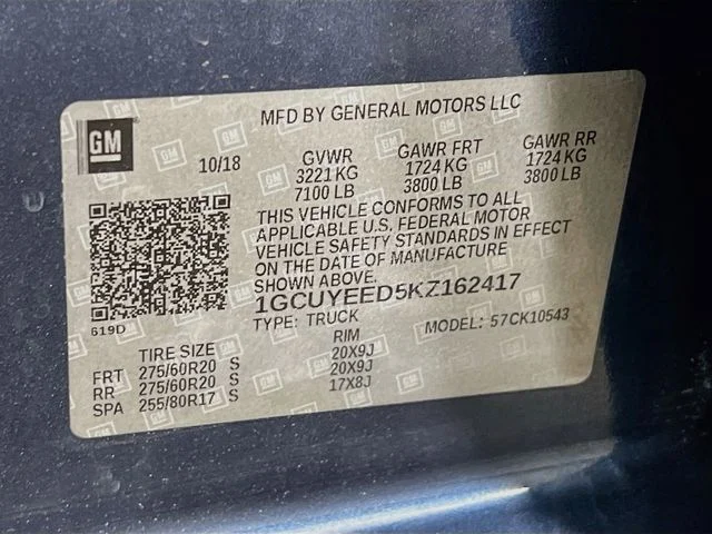 Used 2019 Blue Chevrolet RST image 28