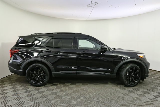 Used 2023 Black Ford ST-Line image 14