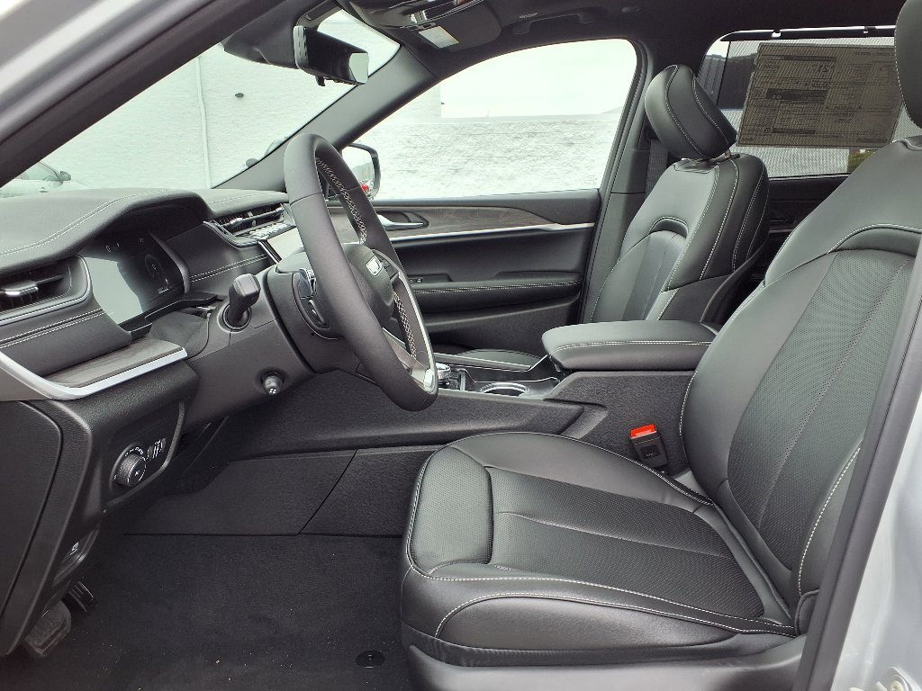 2025 Jeep Grand Cherokee L Limited - Photo 16