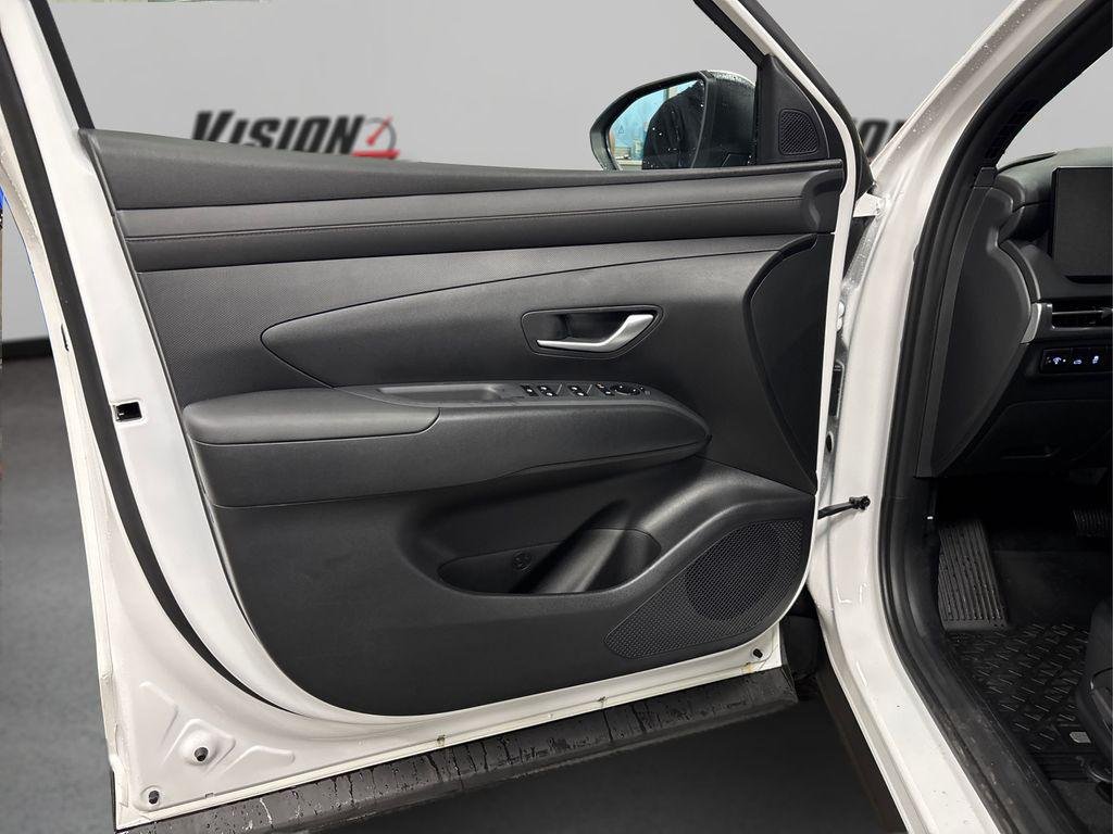New 2026 White Hyundai SEL Activity AWD image 16
