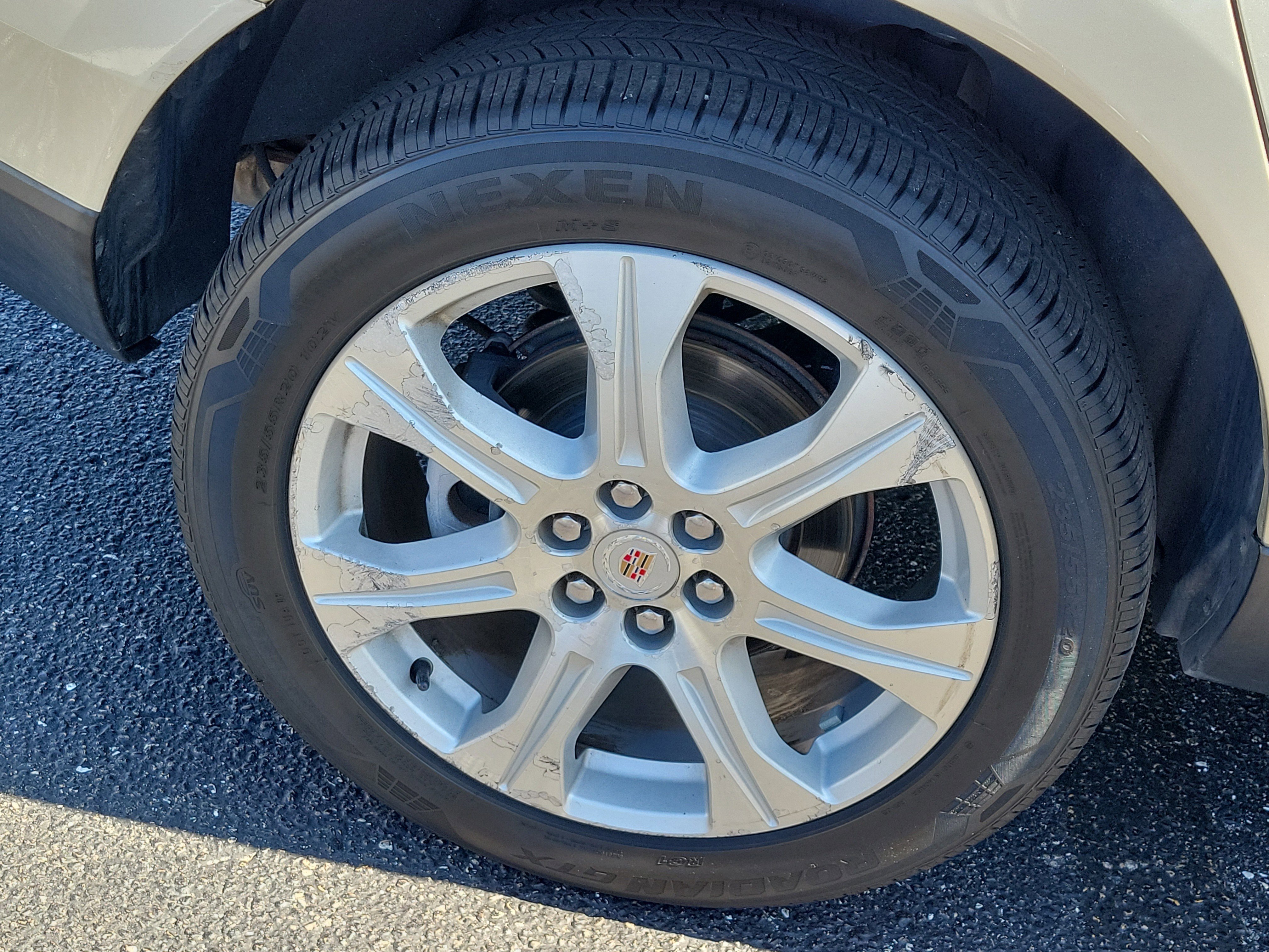 Used 2013 Silver Coast Metallic Cadillac Performance image 8
