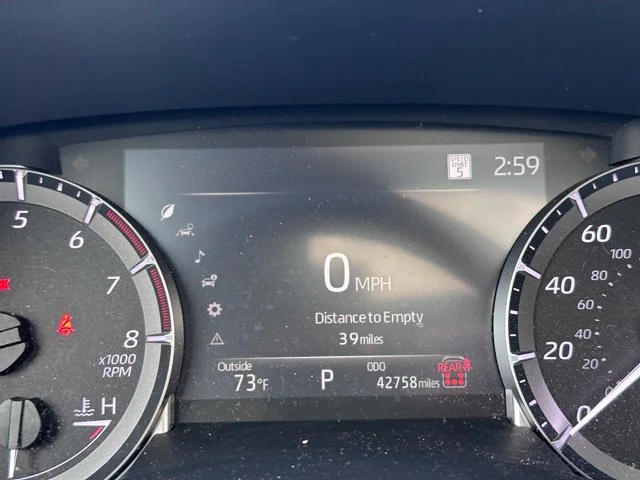 Used 2024 Off-white Toyota XLE image 14