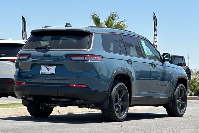 New 2026 Steel Blue Exterior Paint Jeep Limited image 3