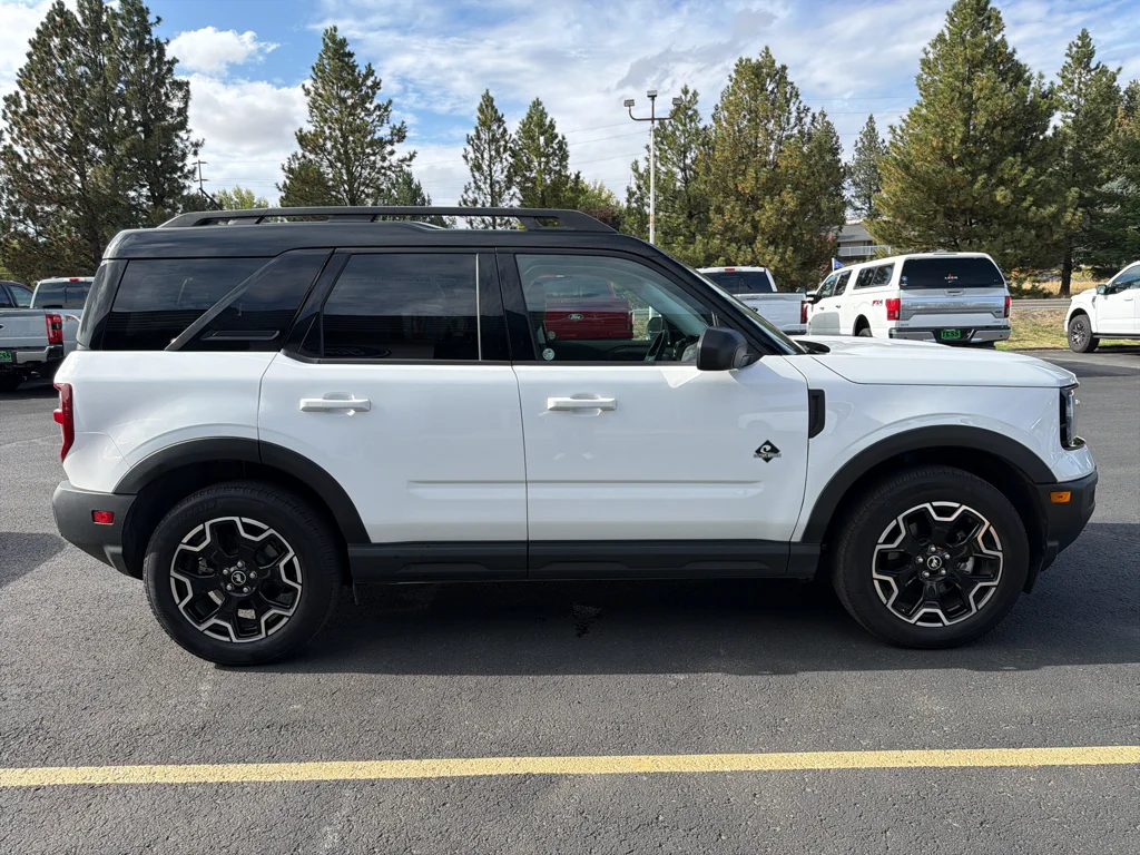 Certified Used 2025 Oxford White Ford Outer Banks image 19