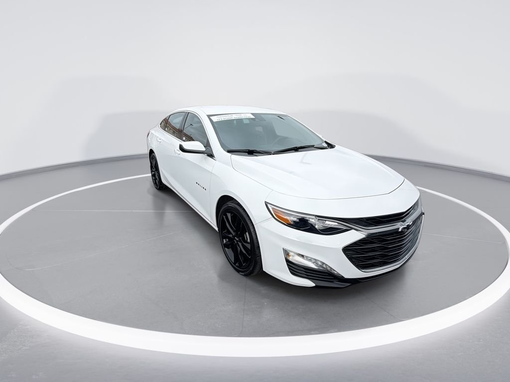 Used 2024 White Chevrolet LT image 2