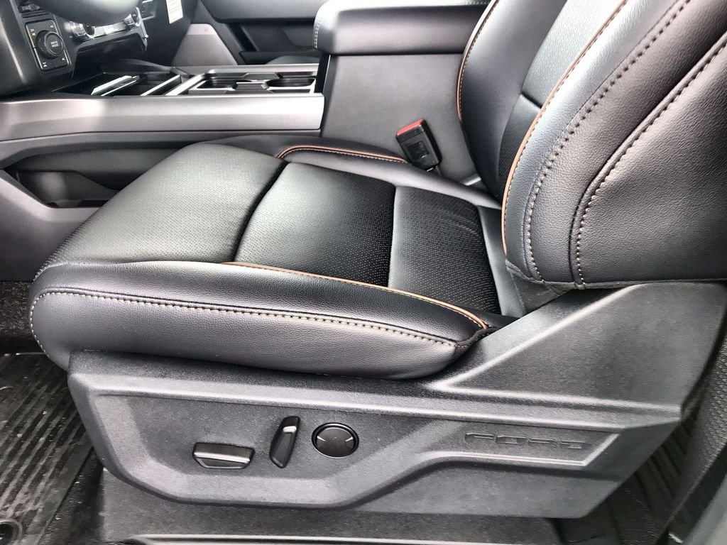 2026 Ford F-250 Super Duty Lariat - Photo 12