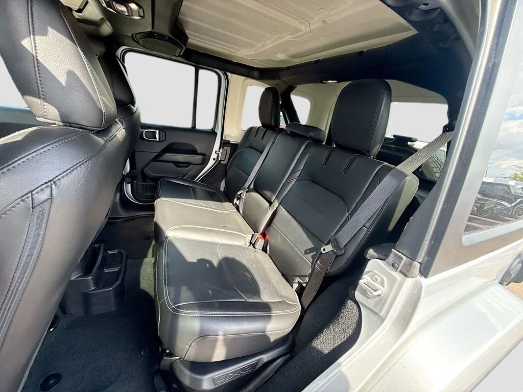 Used 2023 Silver Jeep Sahara 4xe image 27