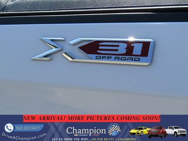 Used 2020 SUMMIT WHITE GMC SLT image 10