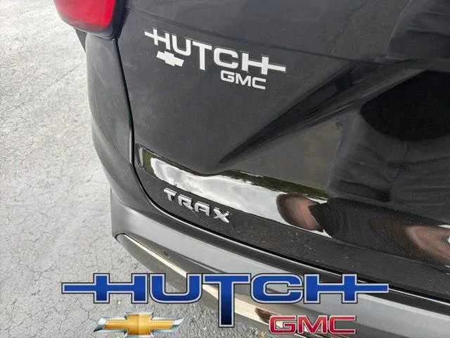 New 2026 Mosaic Black Metallic Chevrolet ACTIV image 12