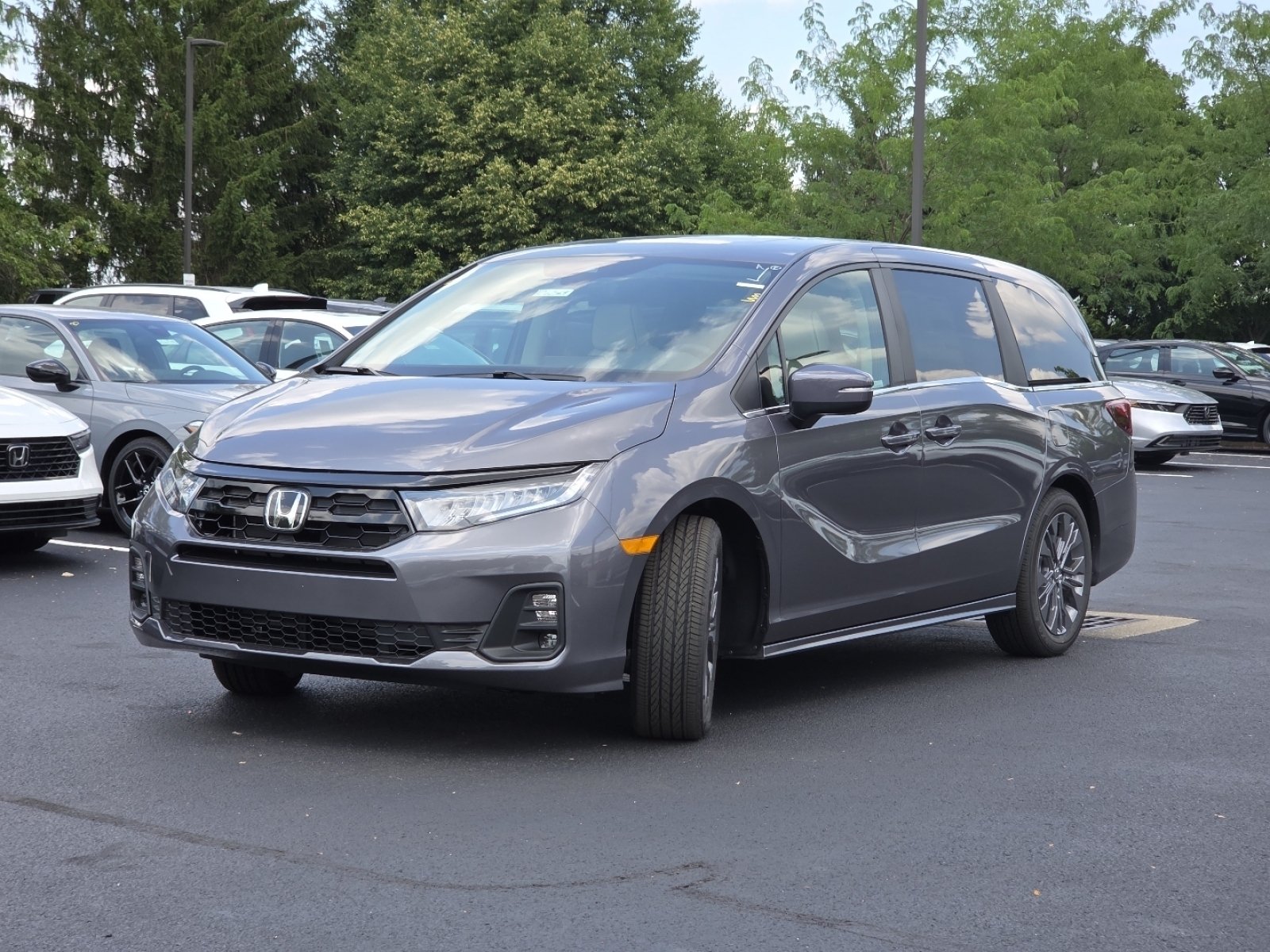 New 2026 Modern Steel Metallic Honda Touring image 18