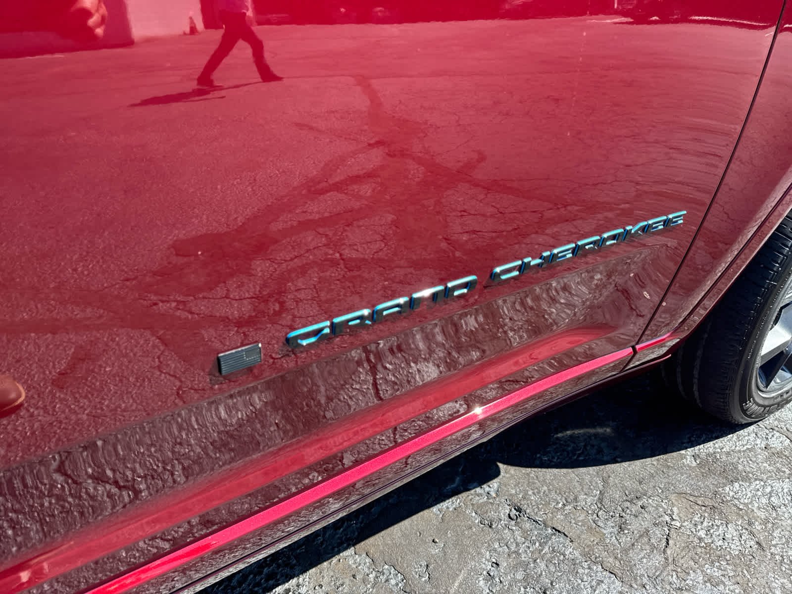 Used 2023 Velvet Red Pearlcoat Jeep 30th Anniversary image 25