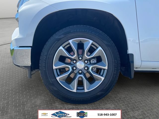 Used 2023 SUMMIT WHITE Chevrolet LT image 9
