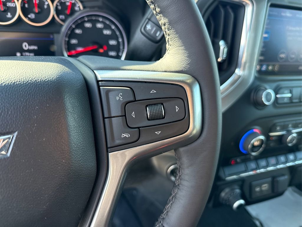 Used 2022 Silver Ice Metallic Chevrolet LT image 29