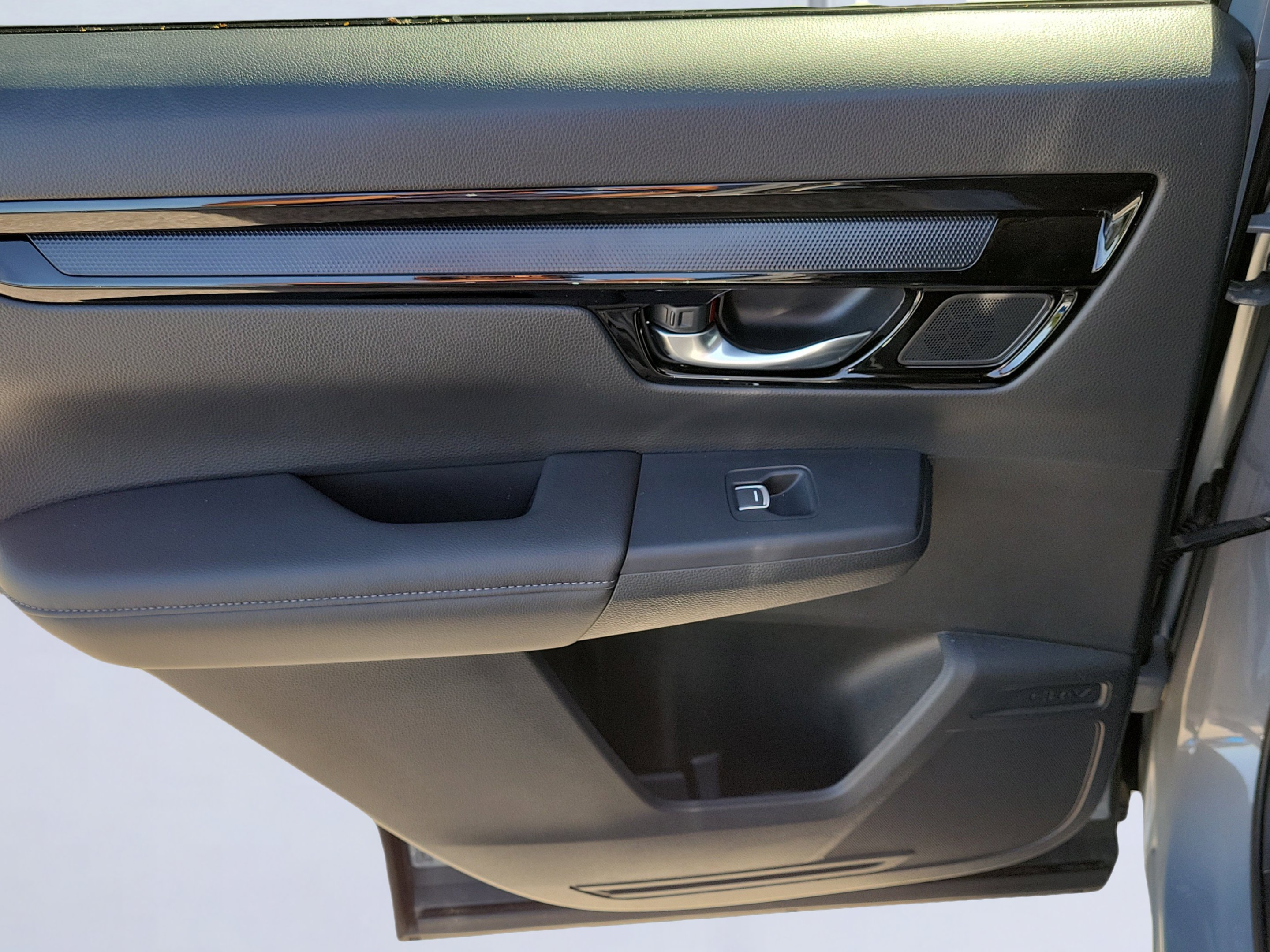 Used 2024 Gray Honda EX-L image 7