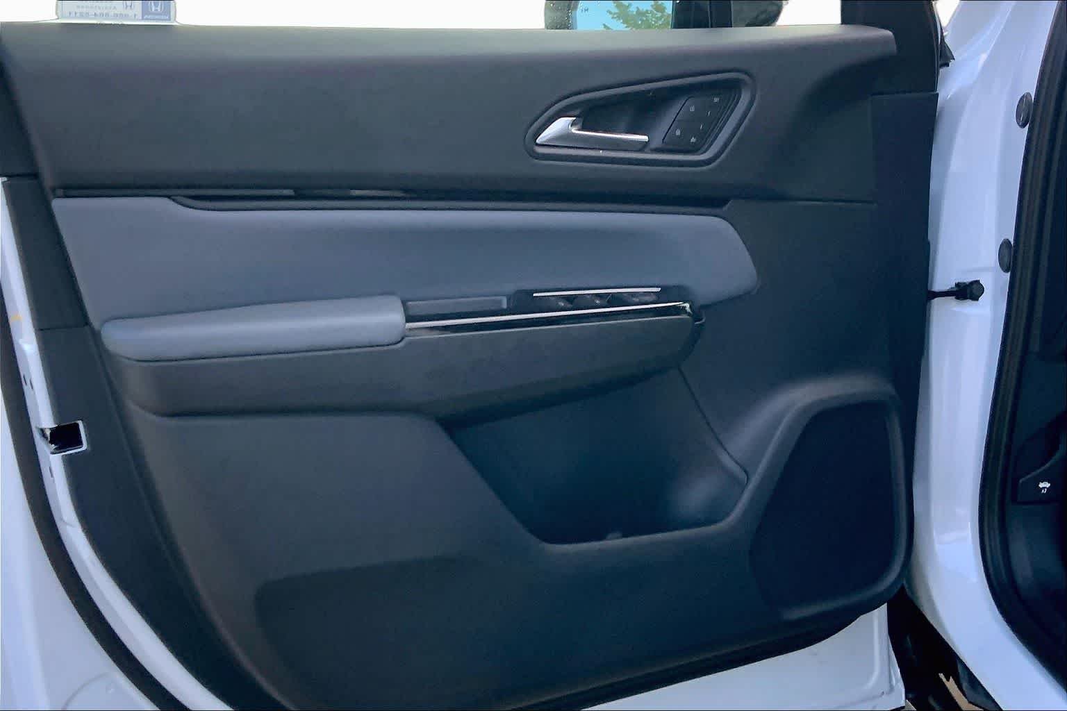 New 2026 Frostline White Pearl Honda AWD Touring image 10