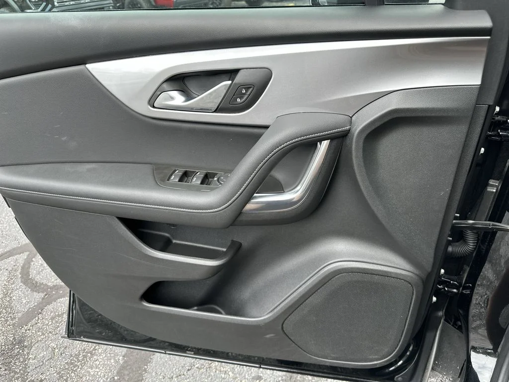 Used 2026 Black Chevrolet LT image 18