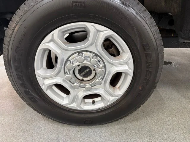 Used 2025 Black Ford XLT image 26