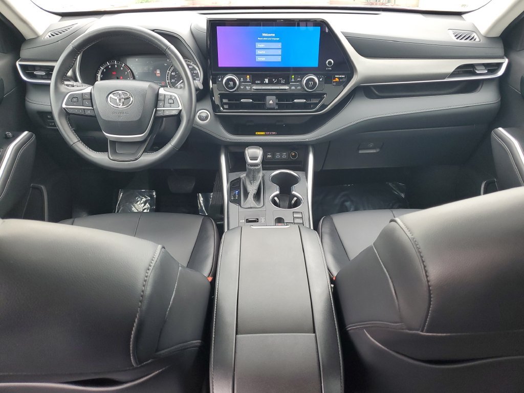 Certified Used 2025 Burgundy Toyota XLE image 11