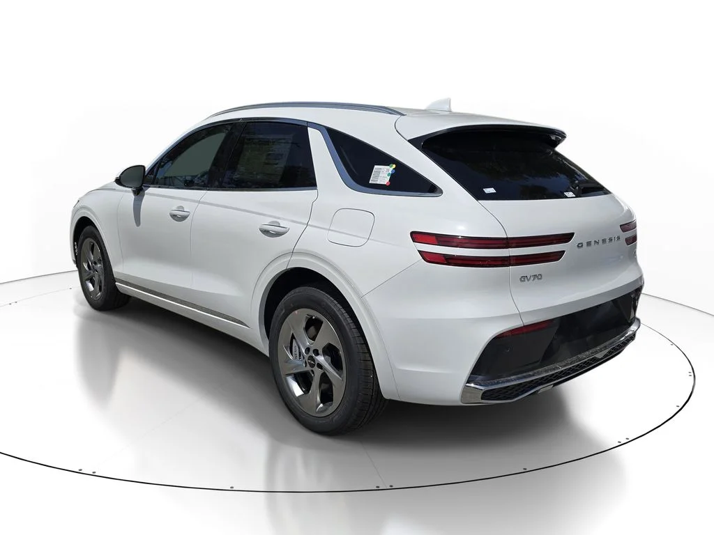 New 2026 White Genesis 2.5T Select image 4