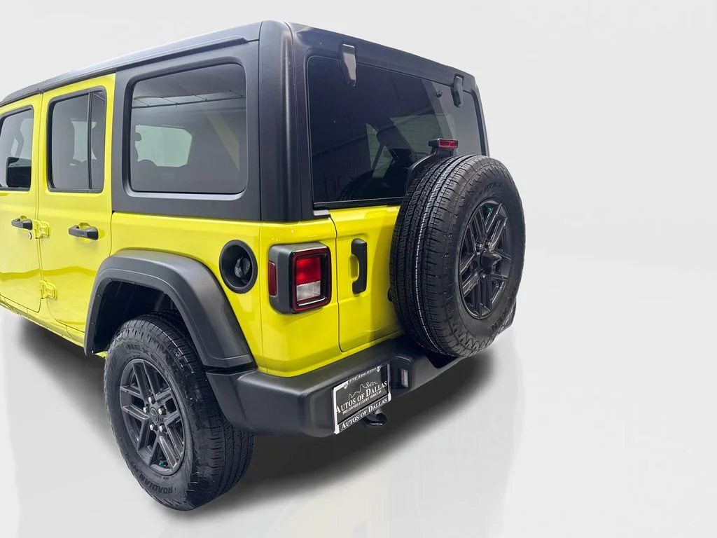 Used 2024 Yellow Jeep Sport S image 19