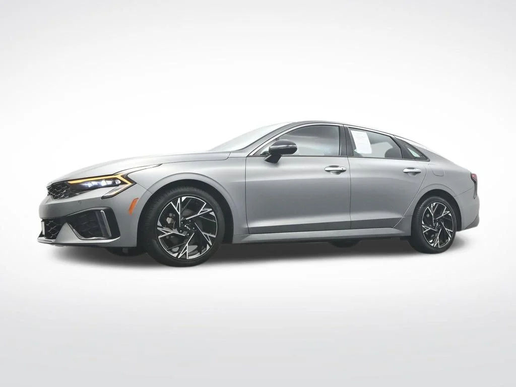 Used 2025 Steel Kia GT-Line image 32