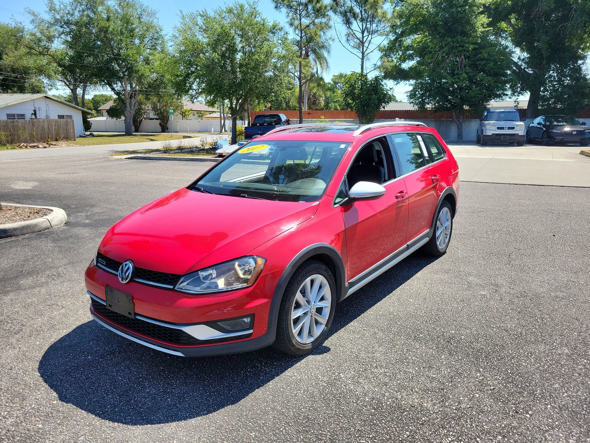 Used 2017 Red Volkswagen TSI SE image 11