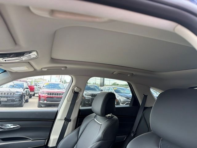 Used 2023 Black Genesis 2.5T image 12