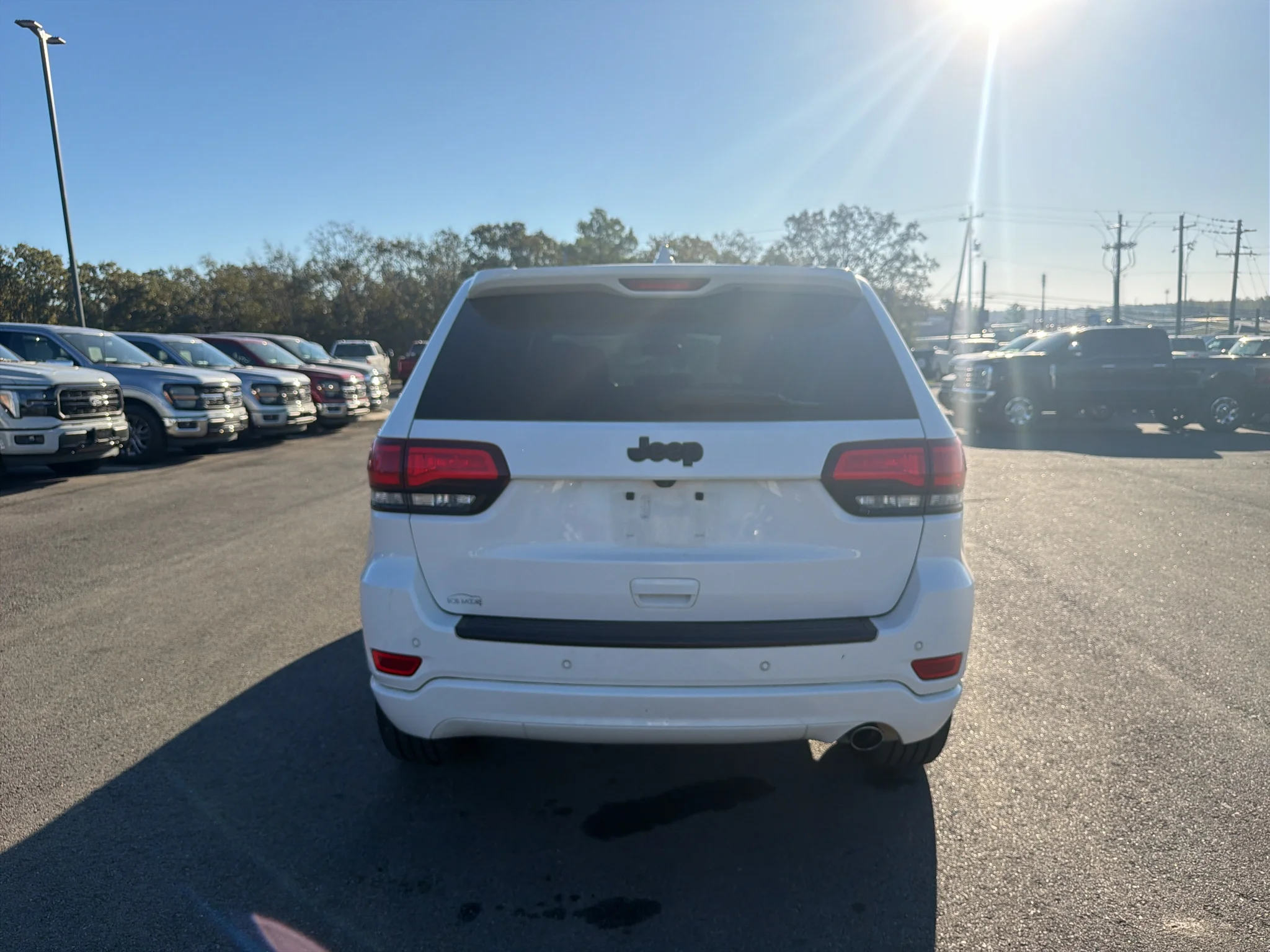 Used 2021 Bright White Clearcoat Jeep Laredo X image 4