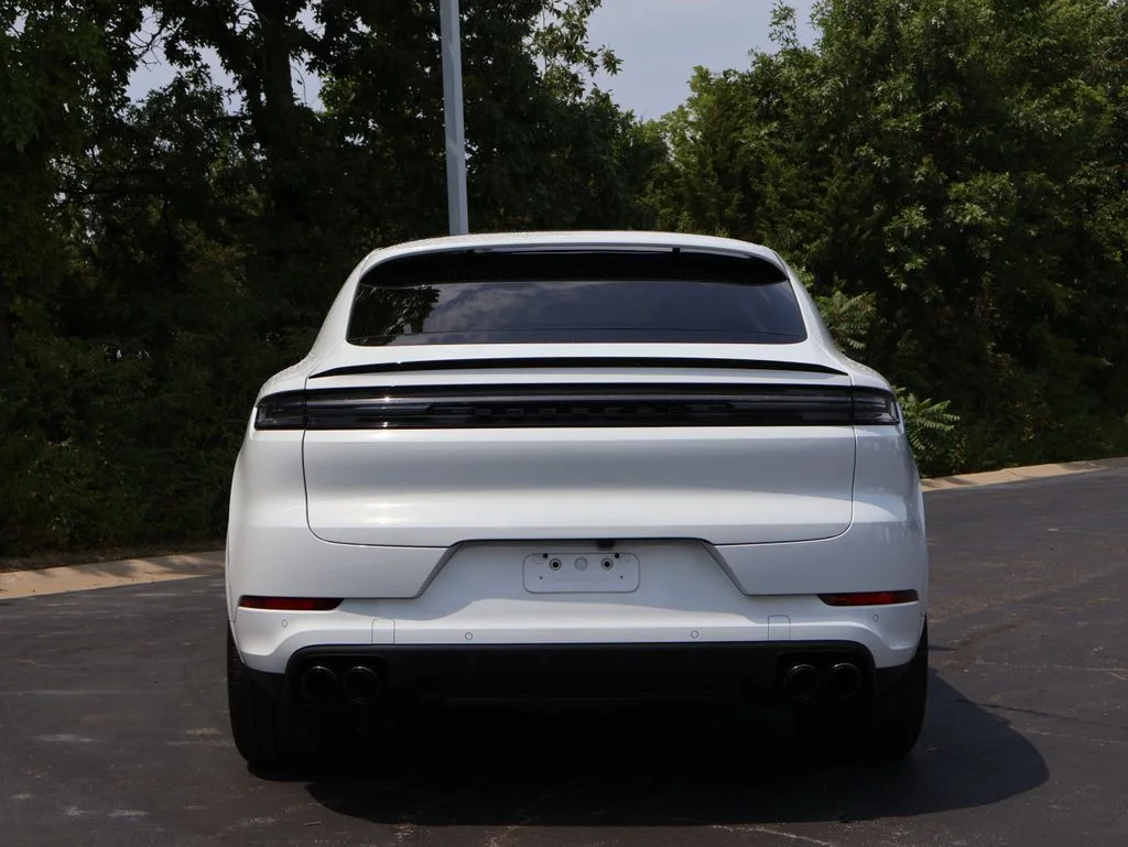 Certified Used 2025 Carrara White Metallic Porsche  image 6