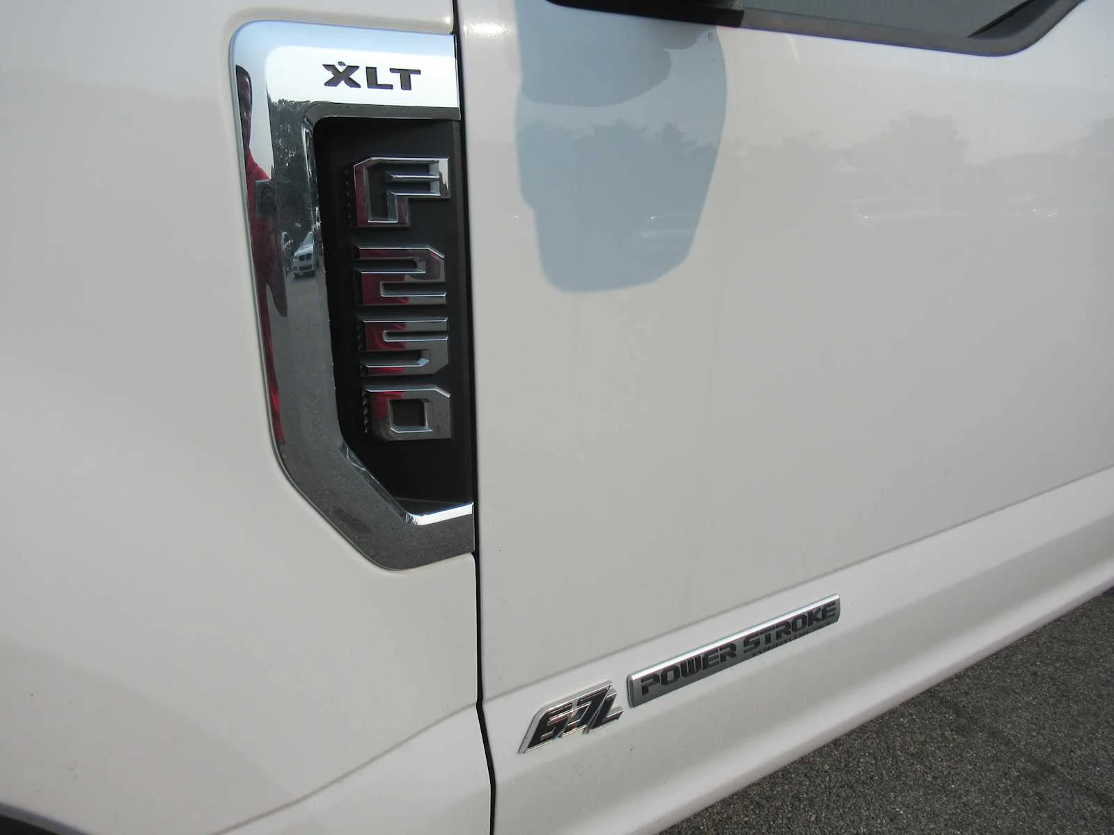 Used 2019 Oxford White Ford XLT image 13