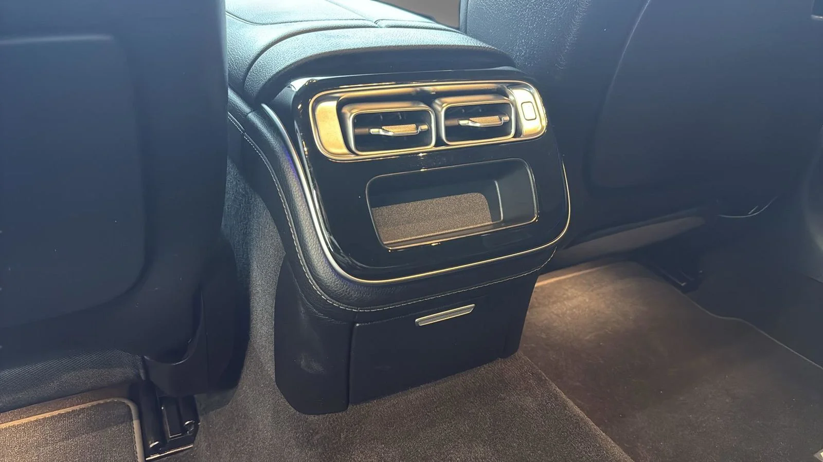 Used 2023  Mercedes-Benz S 500 image 29