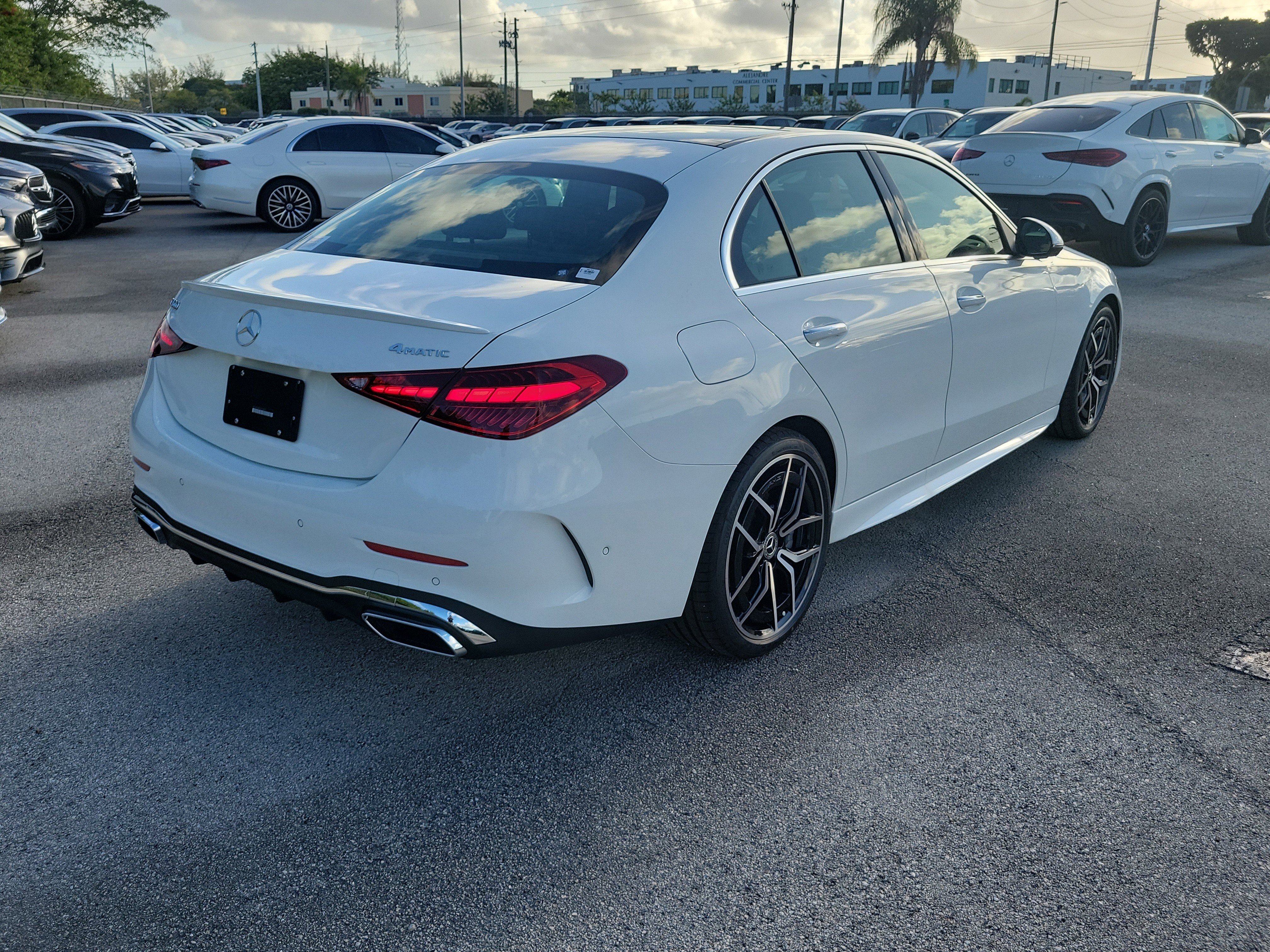 New 2026 Polar White Mercedes-Benz C 300 image 39