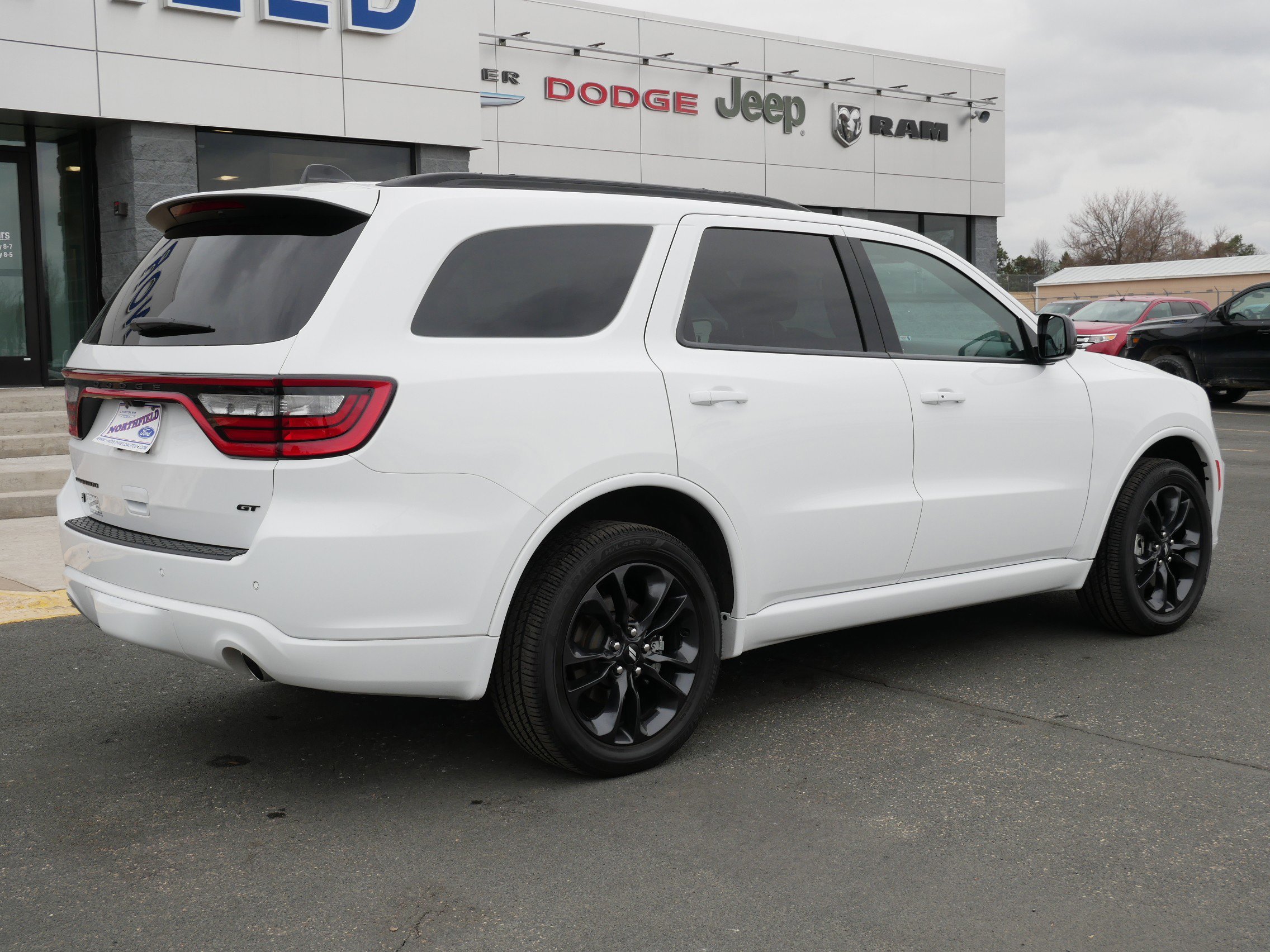 View vehicle photo 7