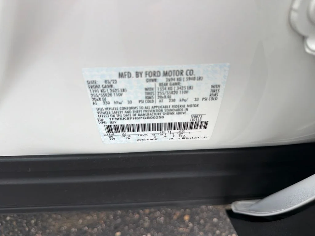Used 2023 White Ford Limited image 30