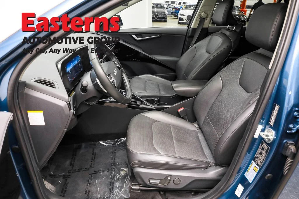 Used 2023 Blue Kia Wave image 14