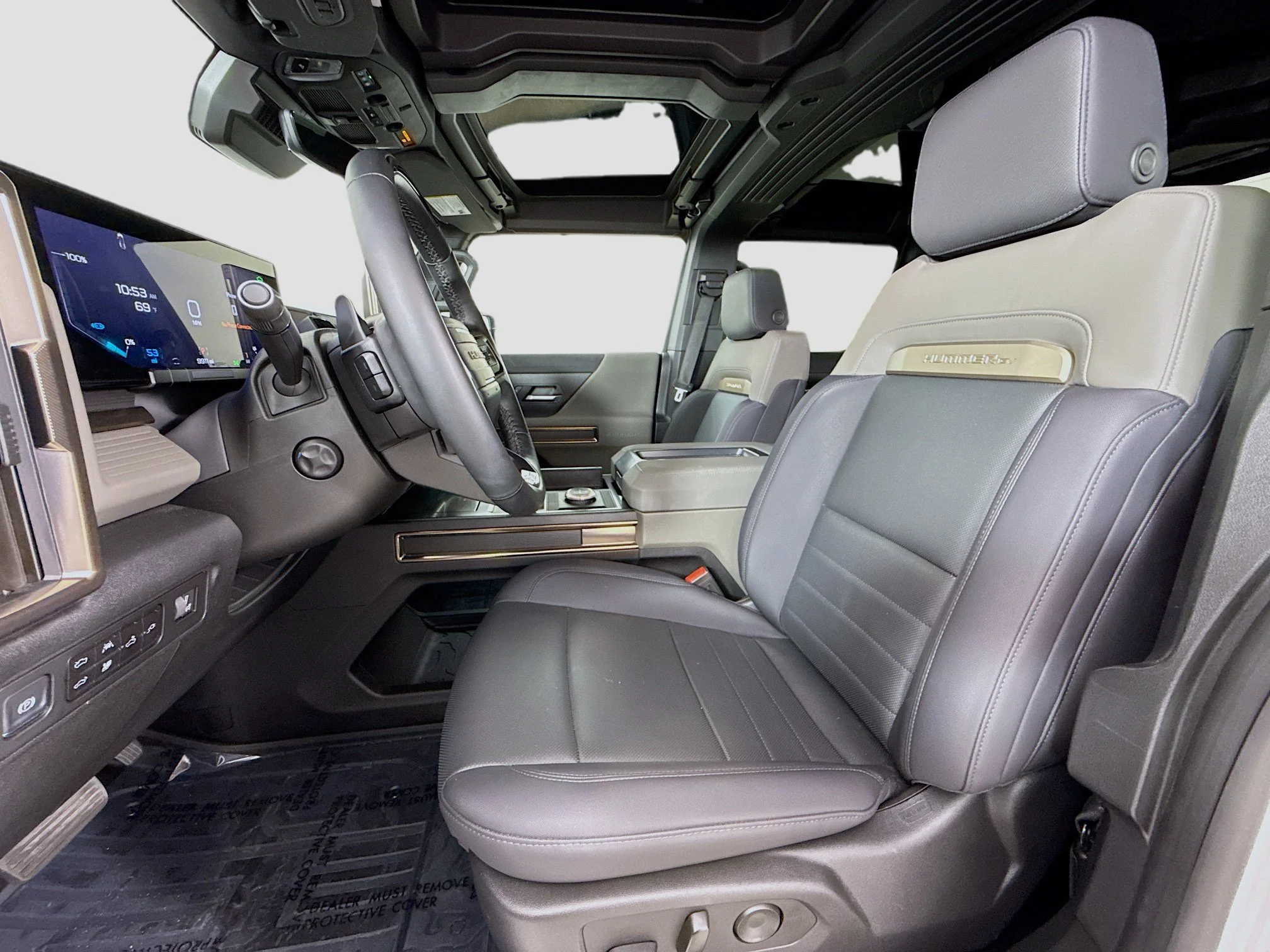 Used 2025 Interstellar White GMC 2X image 24