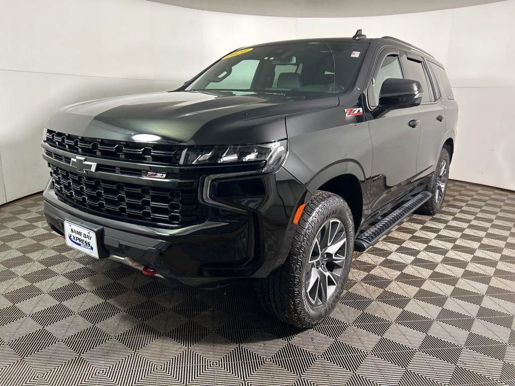 Used 2024 Black Chevrolet Z71 image 12