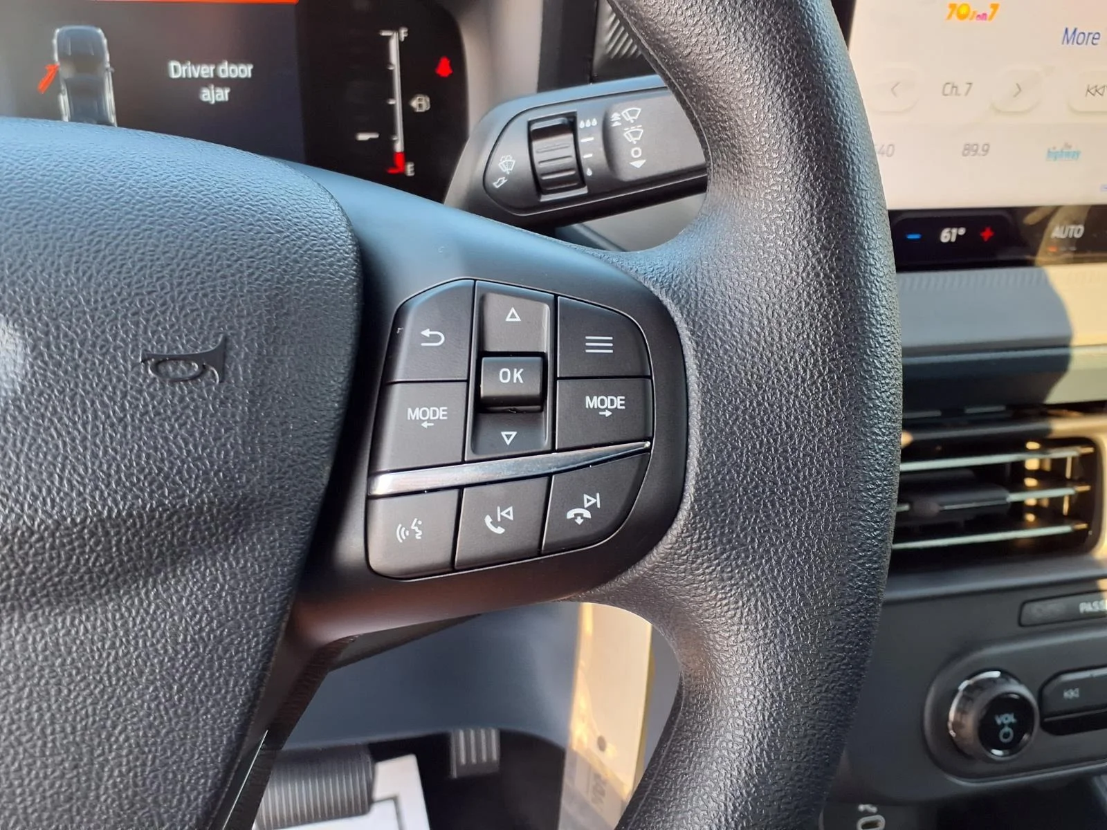 Used 2025 Desert Sand Ford XL image 27