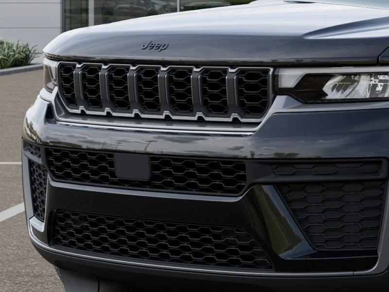New 2027 High-Gloss Black Paint Jeep Laredo Altitude image 11