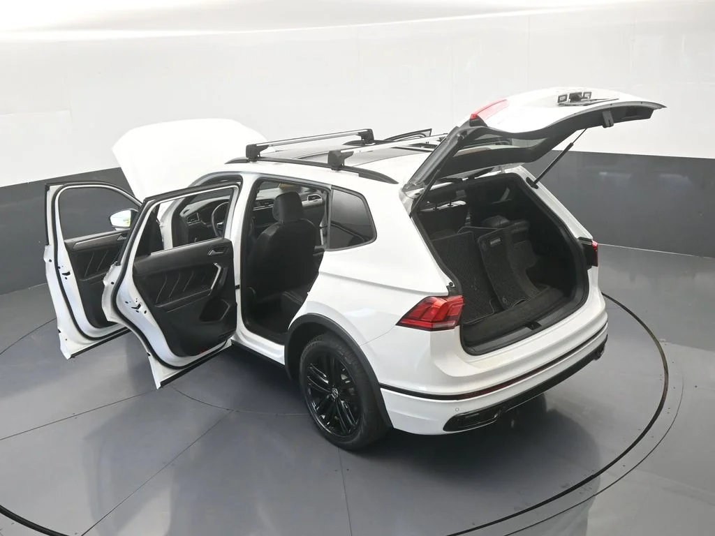 Used 2022 Oryx White Pearl Volkswagen 2.0T SE R-Line Black image 63