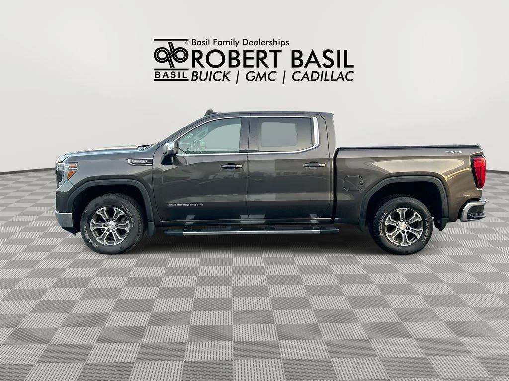 Used 2019 Gray GMC SLE image 5