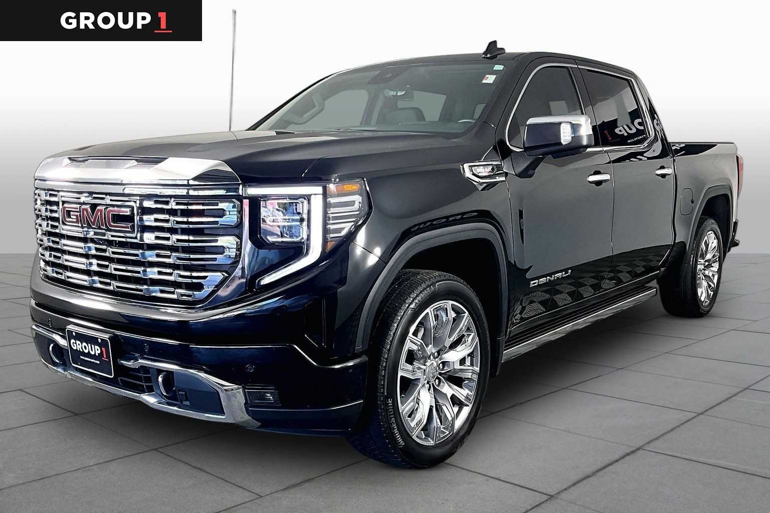 Used 2025 Onyx Black GMC Denali image 1