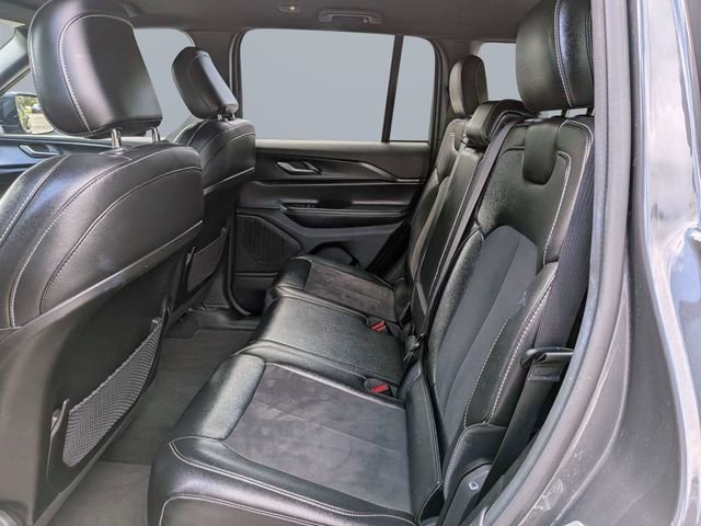 Used 2024 Gray Jeep Altitude image 14