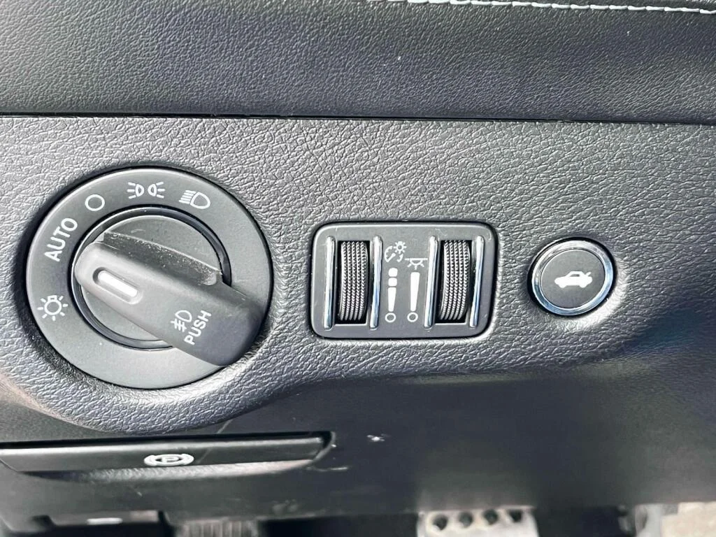 Used 2021 Pitch Black Clearcoat Dodge R/T Scat Pack image 33