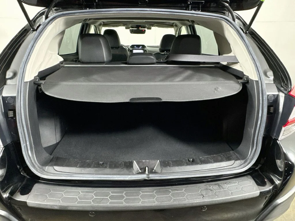 Used 2019 Black Subaru 2.0i Limited image 32