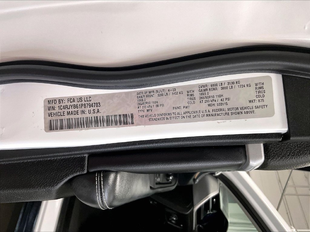 Used 2023 White Jeep 4xe image 36
