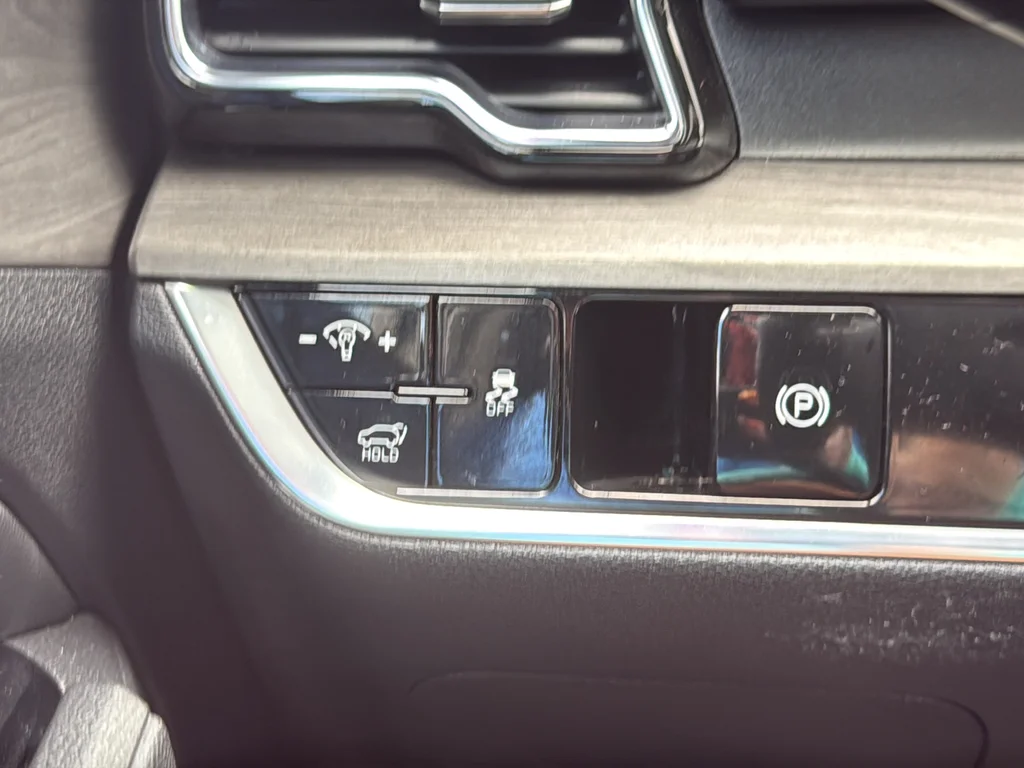 Used 2024 Gray Kia X-Line image 27