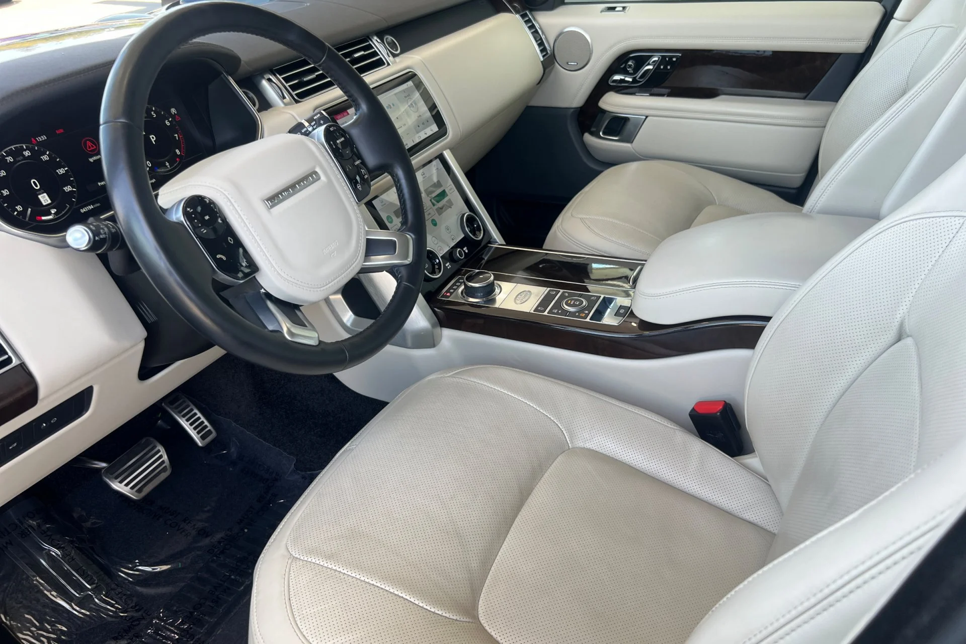 Used 2021 Eiger Grey Metallic Land Rover P400 Westminster image 13