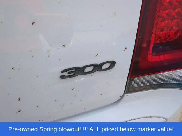 Used 2020 White Chrysler Touring image 11